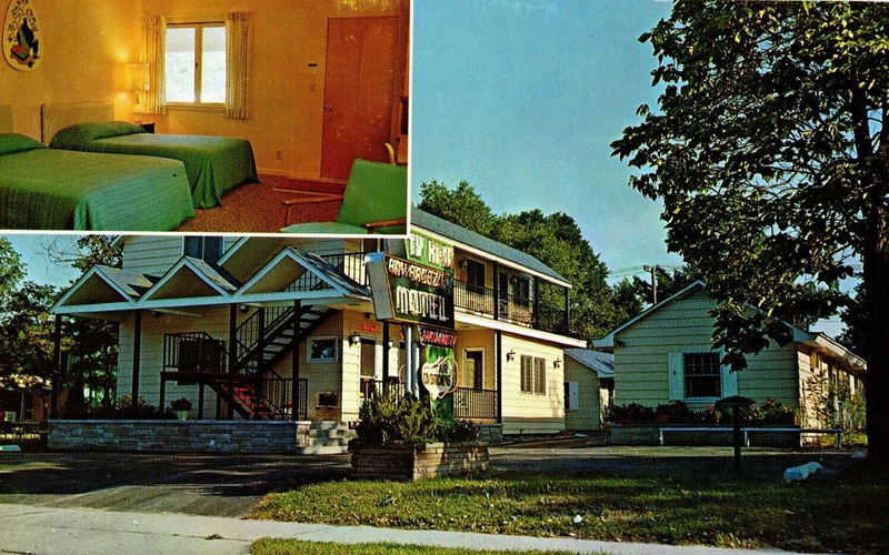 Bay Breeze Motel - Vintage Postcard (newer photo)